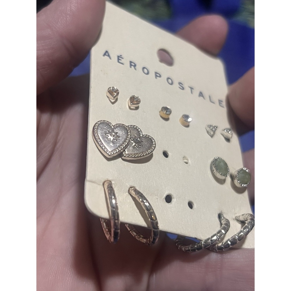 Aeropostal Stud Earrings Lot Of 7 New On Card Silver & Copper Tone Heart Studs - Picture 6 of 8